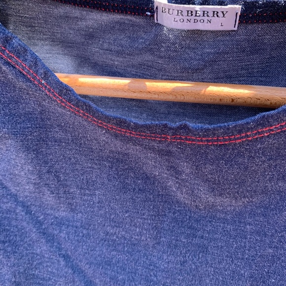 Burberry No Sleeve Top - Picture 6 of 8